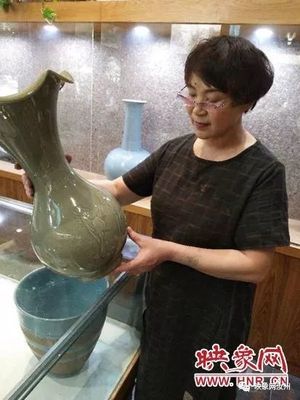 傳承技藝，綻放光華 一位將汝瓷之美帶進(jìn)校園的工藝美術(shù)師